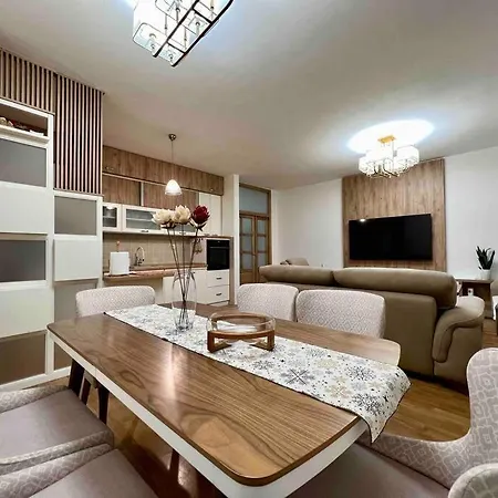 Maxim Apartment, 1km Fr *