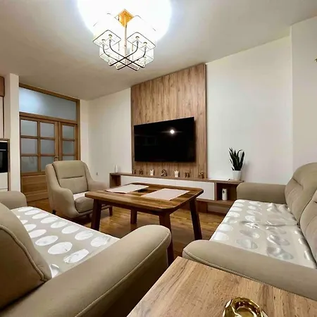 Maxim Apartment, 1km Fr Skopje